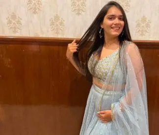 Divya photo 2